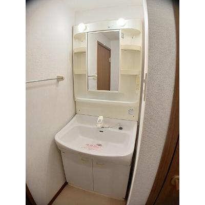 ラ・フォンダ　Ｂ 103【管理NO：1-010492902-01030】 ★家具家電は申し込み後に搬入しますの物件画像
