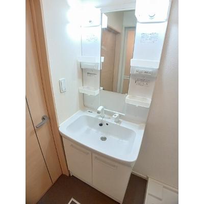 コッティ・プリムローズ 204【管理NO：1-018653801-02040】 ★家具家電は申し込み後に搬入しますの物件画像