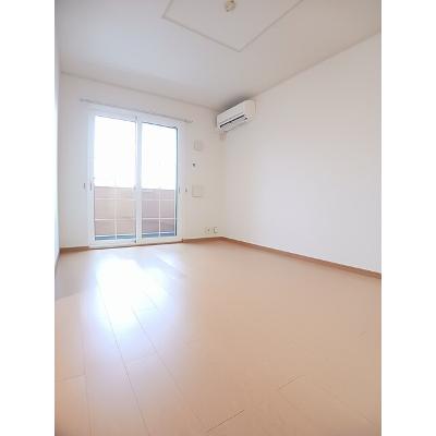 メゾン　ド　プロバンス　Ａ 101【管理NO：1-015023801-01010】 ★家具家電は申し込み後に搬入します★の物件画像