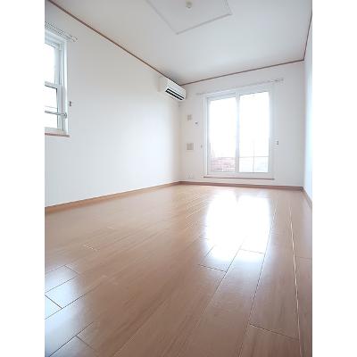 パークサイド　Ａ 201【管理NO：1-013077201-02010】 ★家具家電は申し込み後に搬入しますの物件画像