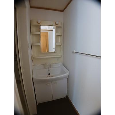 サウス郡家　Ａ 101【管理NO：1-012104501-01010】 ★家具家電は申し込み後に搬入します★の物件画像