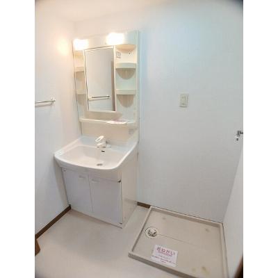 ハイツまる木 201【管理NO：1-011166901-02010】 ★家具家電は申し込み後に搬入します★の物件画像