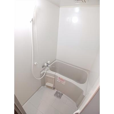 ホワイト・リバー 101【管理NO：1-010797901-01010】 ★家具家電は申し込み後に搬入します★の物件画像