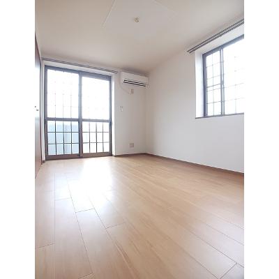 ハイ・フィールド 203【管理NO：1-010637601-02030】 ★家具家電は申し込み後に搬入しますの物件画像