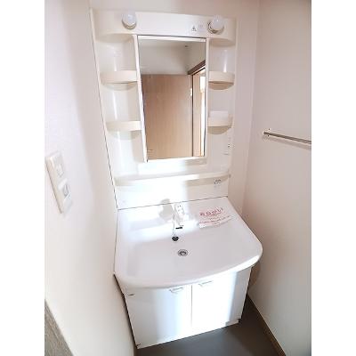 ハイ・フィールド 203【管理NO：1-010637601-02030】 ★家具家電は申し込み後に搬入しますの物件画像