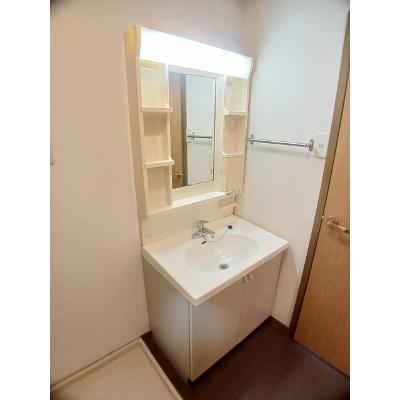 シェーヌ　Ｂ 201【管理NO：1-010120202-02010】 ★家具家電は申し込み後に搬入します★の物件画像