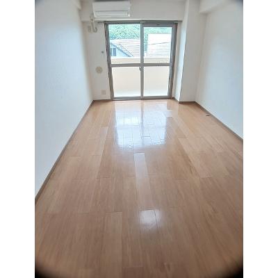 ラムール雅 302【管理NO：1-009561001-03020】 ★家具家電は申し込み後に搬入しますの物件画像