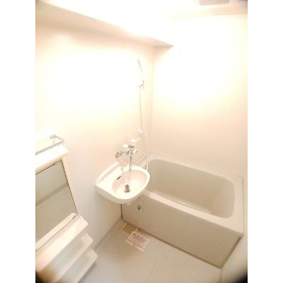 ラムール雅 302【管理NO：1-009561001-03020】 ★家具家電は申し込み後に搬入しますの物件画像