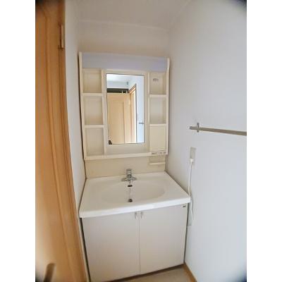 オレンジパレス１号棟 202【管理NO：1-009545101-02020】 ★家具家電は申し込み後に搬入します★の物件画像