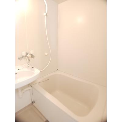 エルディム大喜多 203【管理NO：1-003334901-02030】 ★家具家電は申し込み後に搬入します★の物件画像