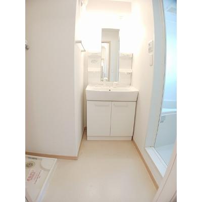 カレント・Ｋ 101【管理NO：1-016684101-01010】 ★家具家電は申し込み後に搬入します★の物件画像
