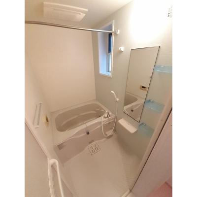 エアリ－ 101【管理NO：1-015796601-01010】 ★家具家電は申し込み後に搬入します★の物件画像