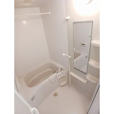 ヴィオラ 101【管理NO：1-014119001-01010】 ★家具家電は申し込み後に搬入します★の物件画像