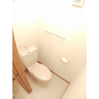 ラフレシールⅠ 201【管理NO：1-011849201-02010】 ★家具家電は申し込み後に搬入します★の物件画像