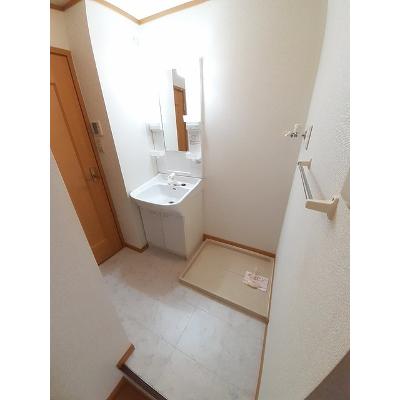 ラフレシールⅠ 102【管理NO：1-011849201-01020】 ★家具家電は申し込み後に搬入しますの物件画像
