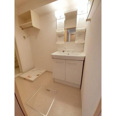フリシュ 203【管理NO：1-020391801-02030】 ★家具家電は申し込み後に搬入します★の物件画像