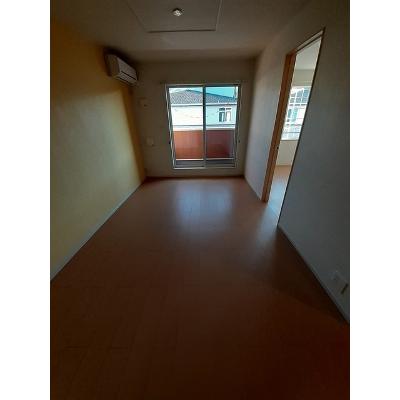 リヴェールⅦ 202【管理NO：1-019392102-02020】 ★家具家電は申し込み後に搬入します★の物件画像