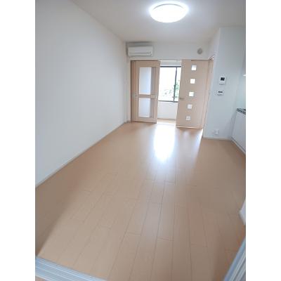 シュウ・レミングＡ 102【管理NO：1-018529001-01020】 ★家具家電は申し込み後に搬入します★の物件画像