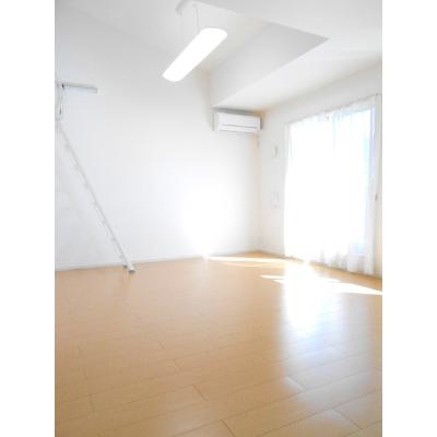 モンシェ　モア・Ⅲ 205【管理NO：1-017154401-02040】 ★家具家電は申し込み後に搬入します★の物件画像