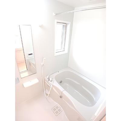 カルトナージュ 101【管理NO：1-016967401-01010】 ★家具家電は申し込み後に搬入します★の物件画像