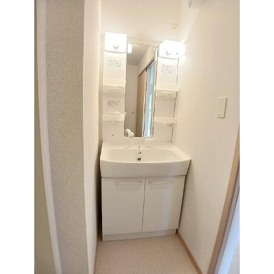 モナ・ヴェイル 103【管理NO：1-016857601-01030】 ★家具家電は申し込み後に搬入します★の物件画像