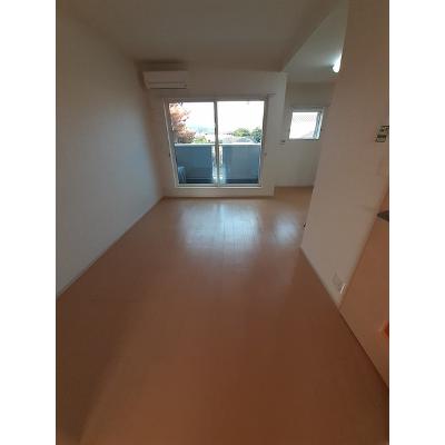 オーヴ 202【管理NO：1-016618801-02020】 ★家具家電は申し込み後に搬入します★の物件画像