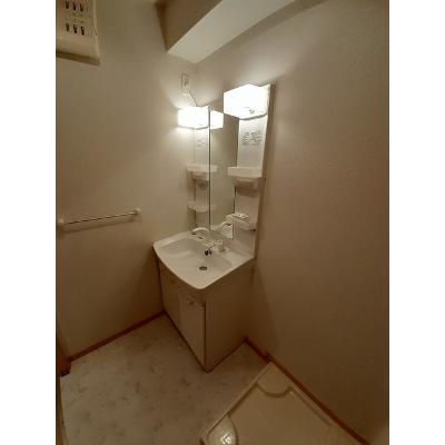 ル・レ－ヴ 102【管理NO：1-015700201-01020】 ★家具家電は申し込み後に搬入します★の物件画像
