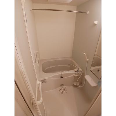 シームリー　Ａ 101【管理NO：1-015677901-01010】 ★家具家電は申し込み後に搬入します★の物件画像