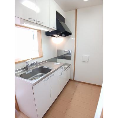 シュティル港町 202【管理NO：1-015466401-02020】 ★家具家電は申し込み後に搬入します★の物件画像