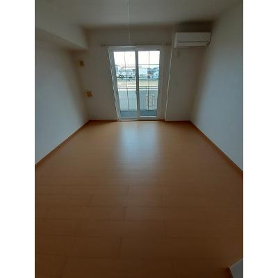 バリオン 102【管理NO：1-015109401-01020】 ★家具家電は申し込み後に搬入します★の物件画像