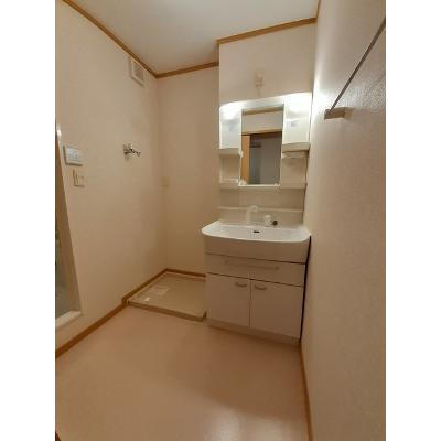 サングリーンハイツＡ 101【管理NO：1-012927901-01010】 ★家具家電は申し込み後に搬入します★の物件画像