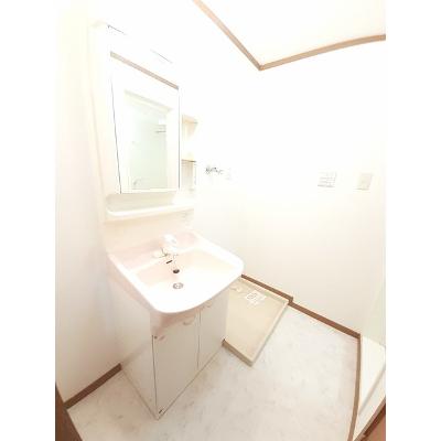 オーク・Ｋ 103【管理NO：1-011582301-01030】 ★家具家電は申し込み後に搬入します★の物件画像