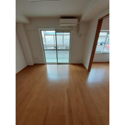 ビサイド・スリー 106【管理NO：1-011565101-01050】 ★家具家電は申し込み後に搬入します★の物件画像
