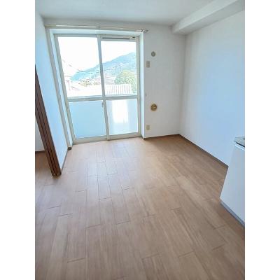 広瀬ガーデンハイツ 201【管理NO：1-009730201-02010】 ★家具家電は申し込み後に搬入します★の物件画像