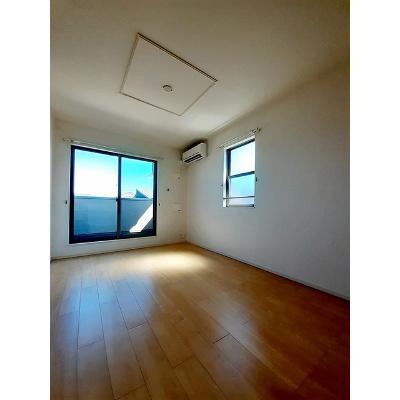 エトワール 205【管理NO：1-021026001-02040】 ★家具家電は申し込み後に搬入しますの物件画像
