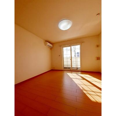 イベール　パーク 101【管理NO：1-014832201-01010】 ★家具家電は申し込み後に搬入しますの物件画像