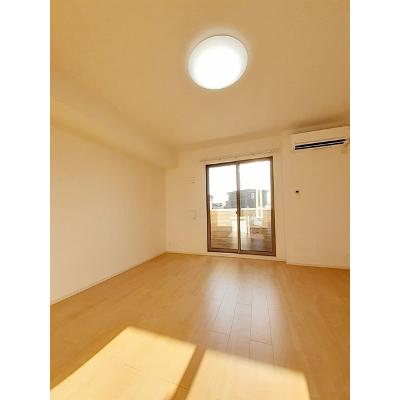 ポルトボヌール４８　Ⅰ 102【管理NO：1-024685201-01020】 ★家具家電は申し込み後に搬入しますの物件画像