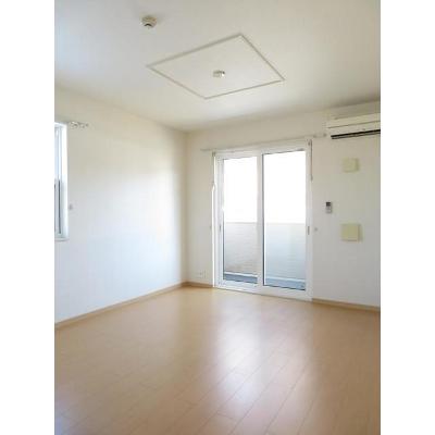 カーサ・セレナ　Ⅰ 105【管理NO：1-016365401-01040】 ★家具家電は申し込み後に搬入します★の物件画像