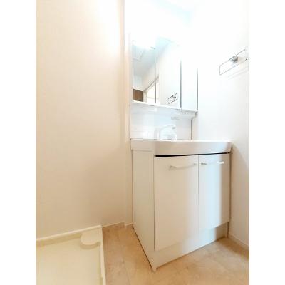葉月 201【管理NO：1-027611201-02010】 ★家具家電は申し込み後に搬入しますの物件画像