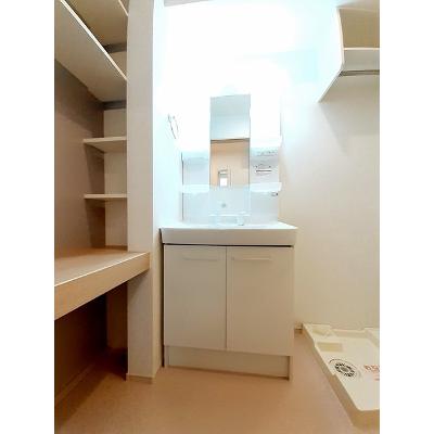 ＳＫＨ２７　Ⅱ 101【管理NO：1-020699102-01010】 ★家具家電は申し込み後に搬入しますの物件画像