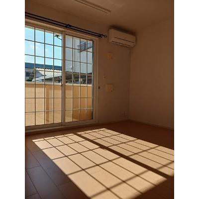 アイローサＢ 101【管理NO：1-018494002-01010】 ★家具家電は申し込み後に搬入しますの物件画像
