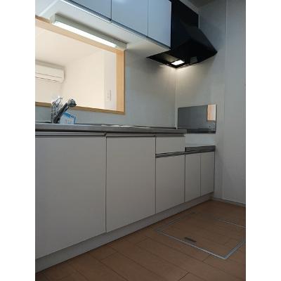 アイローサＢ 101【管理NO：1-018494002-01010】 ★家具家電は申し込み後に搬入しますの物件画像