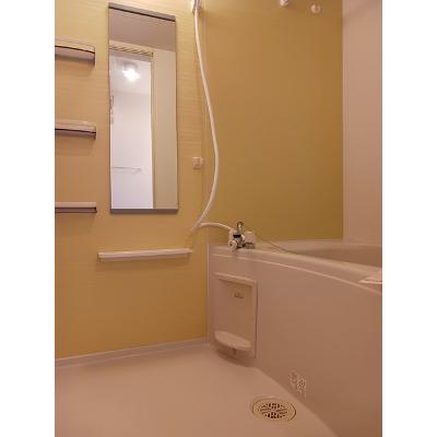 アイローサＢ 101【管理NO：1-018494002-01010】 ★家具家電は申し込み後に搬入しますの物件画像
