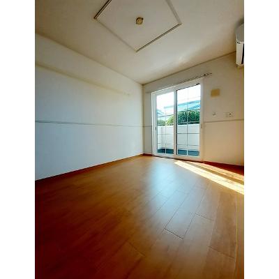 アルク　トルースＡ 102【管理NO：1-015384501-01020】 ★家具家電は申し込み後に搬入します★の物件画像