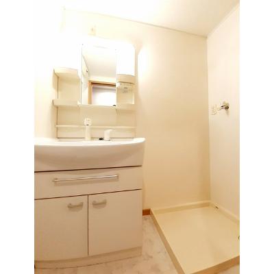 ブローテ・フルカワ 103【管理NO：1-014453701-01030】 ★家具家電は申し込み後に搬入しますの物件画像