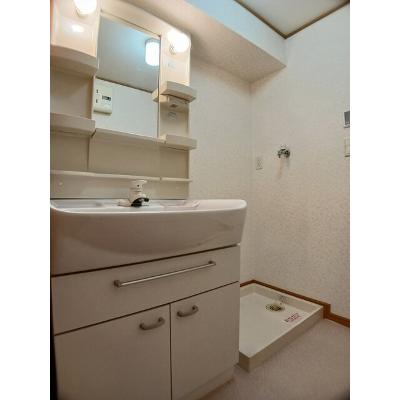 ラティオ．ＦＪ 202【管理NO：1-013628401-02020】 ★家具家電は申し込み後に搬入します★の物件画像