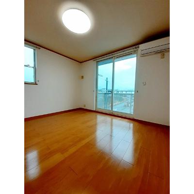 ブルームンＡ 201【管理NO：1-013147601-02010】 ★家具家電は申し込み後に搬入します★の物件画像