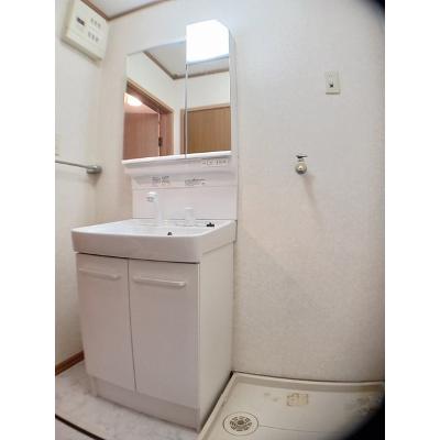 ウエストコート　Ａ 103【管理NO：1-006158201-01030】 ★家具家電は申し込み後に搬入します★の物件画像