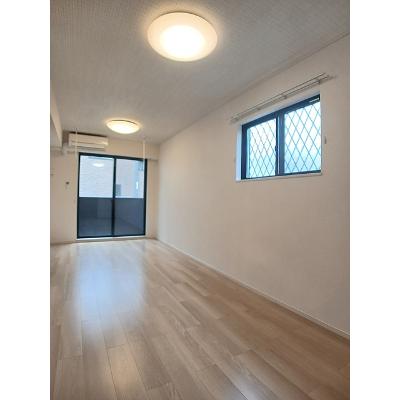 エストレージャⅠ 101【管理NO：1-028360901-01010】 ★家具家電は申し込み後に搬入します★の物件画像