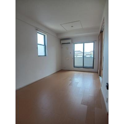 プリムローズ桜Ⅱ 203【管理NO：1-019388101-02030】 ★家具家電は申し込み後に搬入します★の物件画像